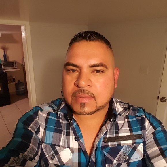 Meet your Posher, Enrique - Picture 6 of 8